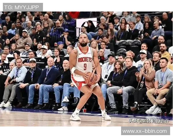 太阳半场领先奇才7分狄龙与布克表现平平特雷约翰逊独得18分